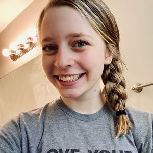 Meet your Posher, Abby